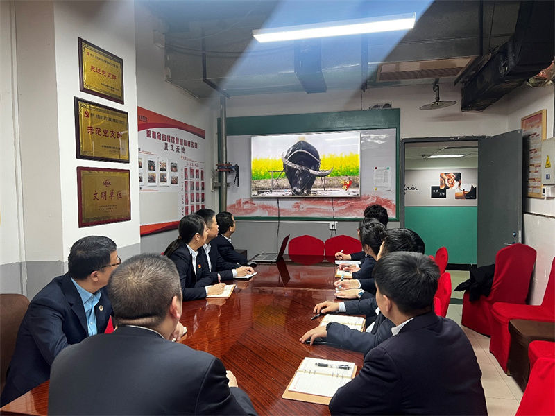 *西安人民大廈有限公司委員會 關于學習收看《榜樣8》專題節目的情況 報告